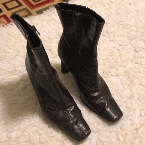 Leather Boots - Picture 6 of 8